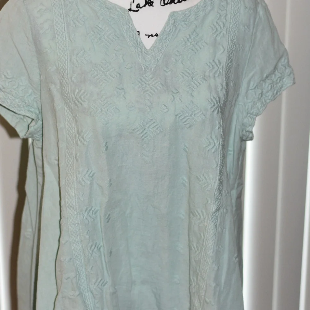 Tunic - Picture 4 of 8